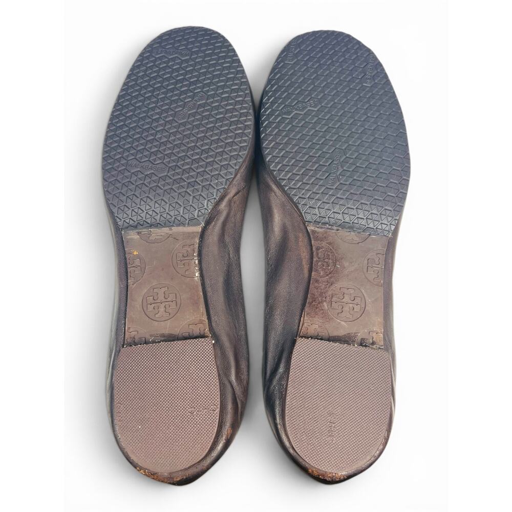 Tory Burch Minnie Travel Ballet Flats Brown Leather Gold Logo Medallion Size 6.5 - Picture 4 of 9